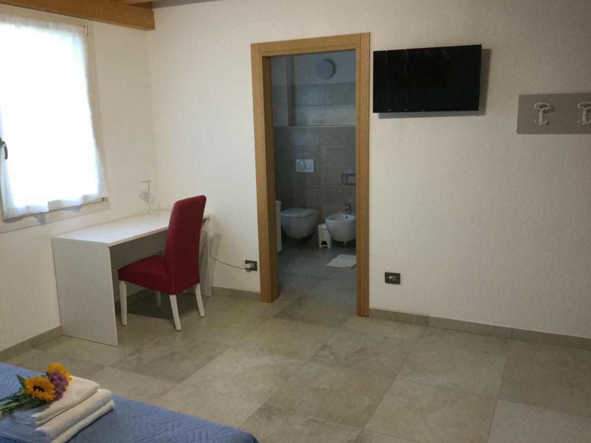 Ca' Vittori Hotel Valeggio sul Mincio Bagian luar foto