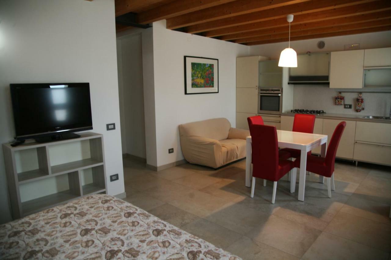 Ca' Vittori Hotel Valeggio sul Mincio Bagian luar foto